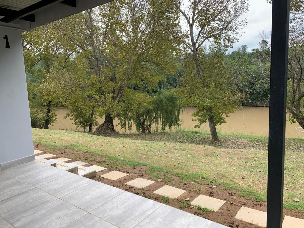 At The River Guest House Kroonstad Exteriér fotografie