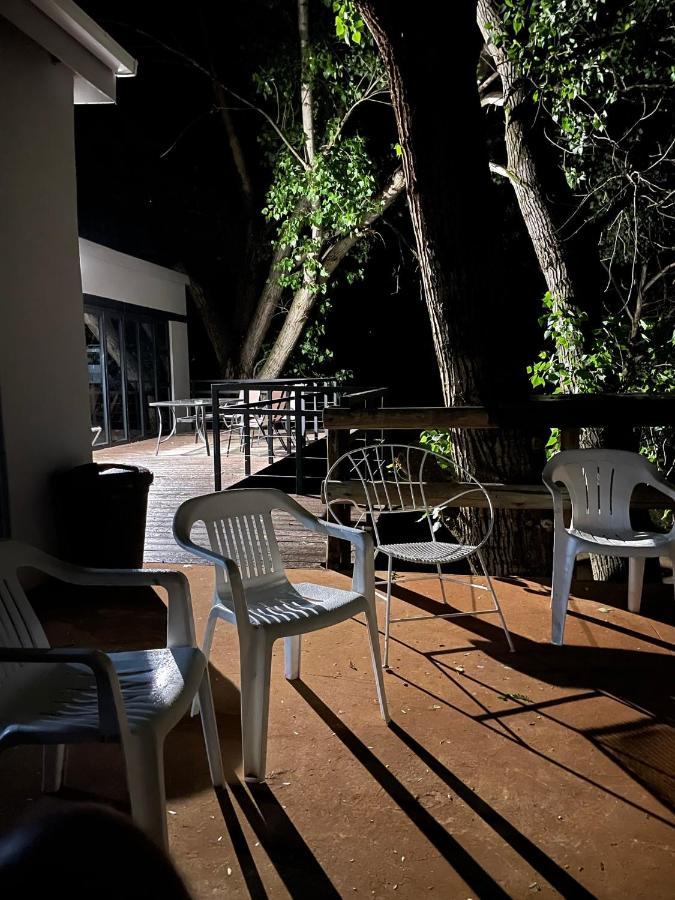 At The River Guest House Kroonstad Exteriér fotografie